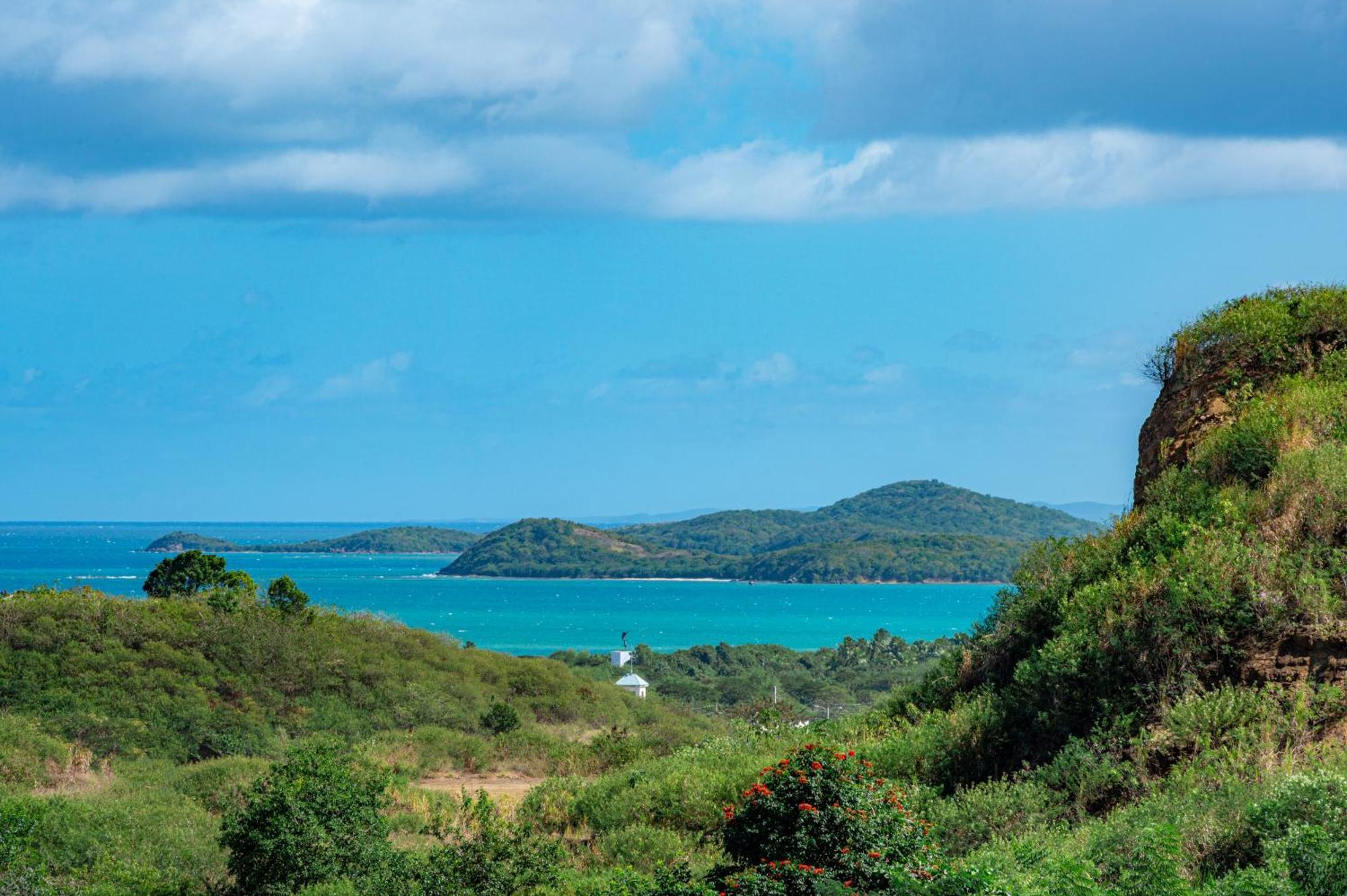 Ocean & Mountains View, Marina, Ferry, Vista Mar, Costa Esmeralda Ceiba ภายนอก รูปภาพ