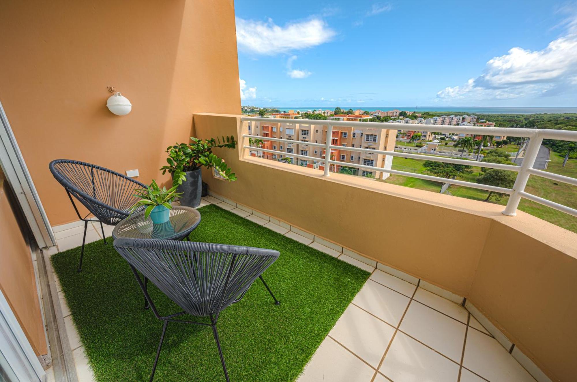 Ocean & Mountains View, Marina, Ferry, Vista Mar, Costa Esmeralda Ceiba ภายนอก รูปภาพ