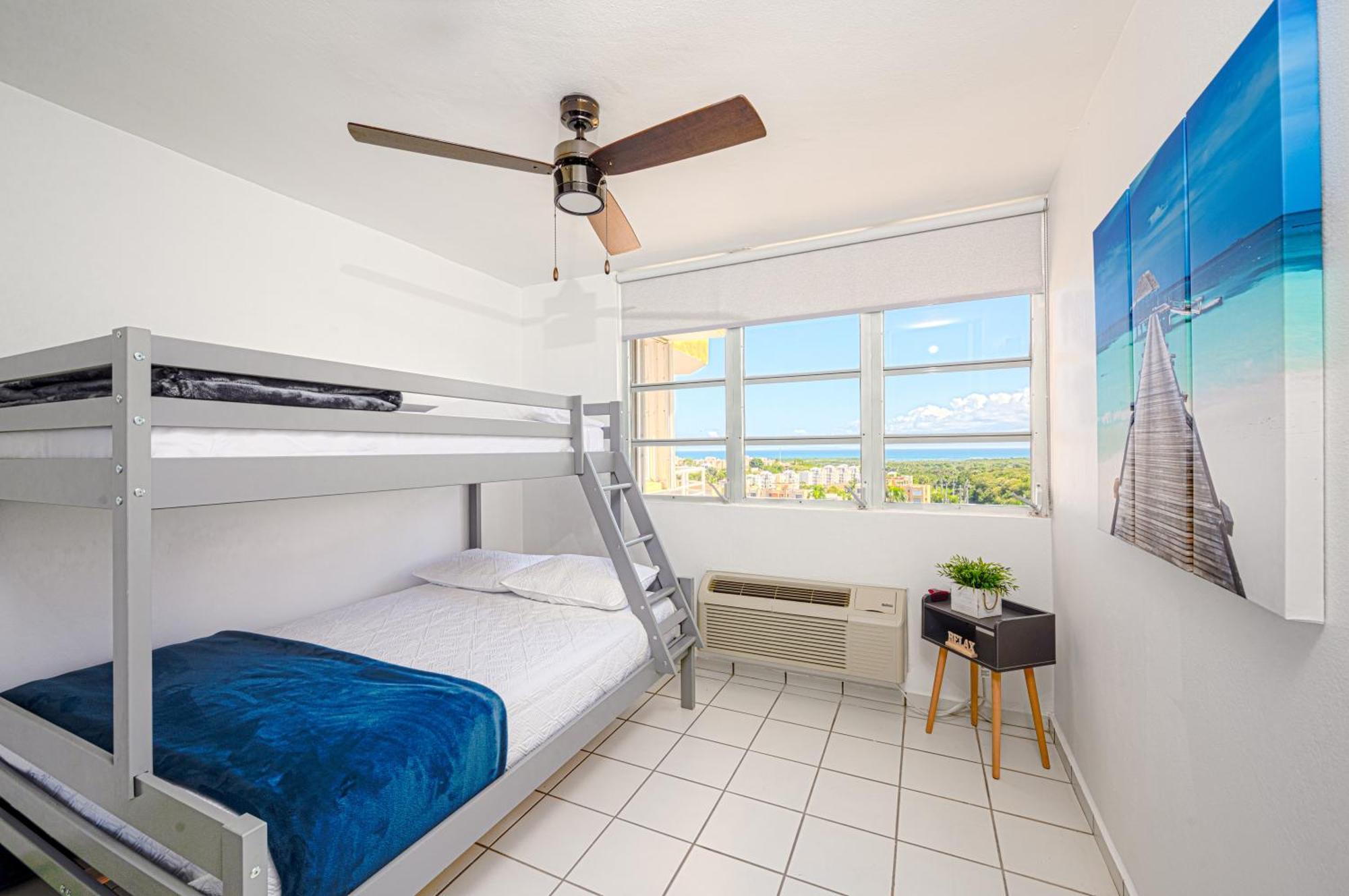Ocean & Mountains View, Marina, Ferry, Vista Mar, Costa Esmeralda Ceiba ภายนอก รูปภาพ